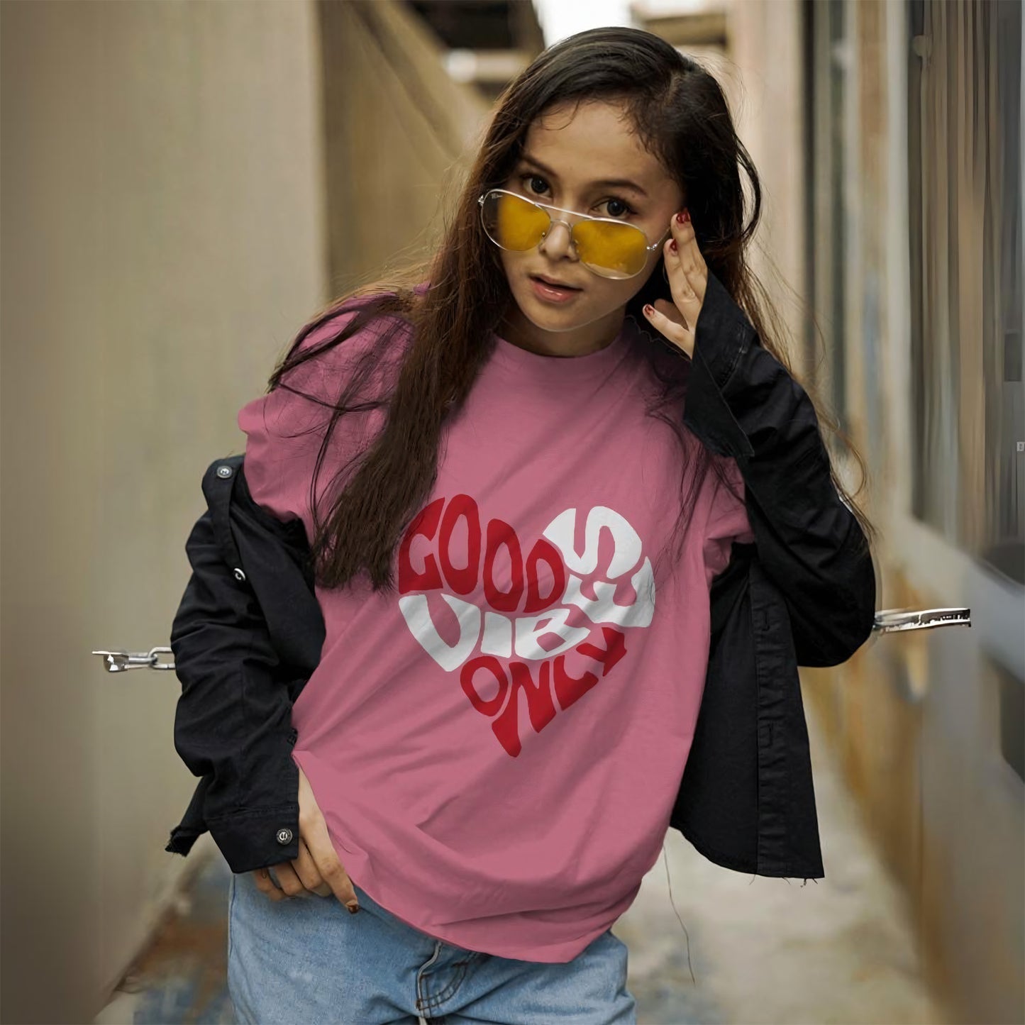 Women's Good Vibes Only Heart Shaped Graphic Printed Oversized T-shirt